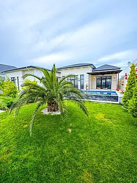 Satılır 4 otaqlı həyət evi 200 m²