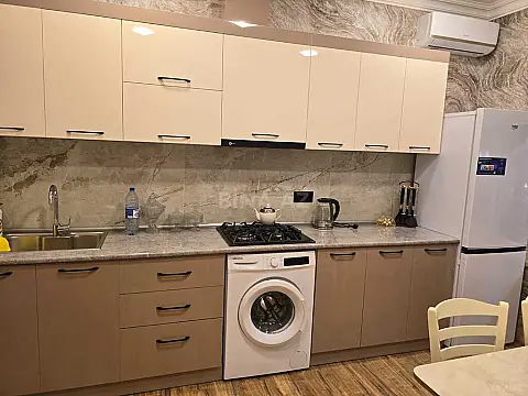 Kirayə verilir 3 otaqlı həyət evi 110 m²