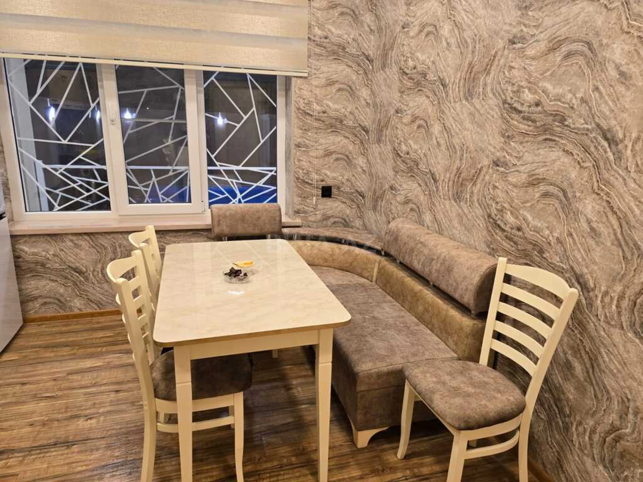 Kirayə verilir 3 otaqlı həyət evi 110 m²