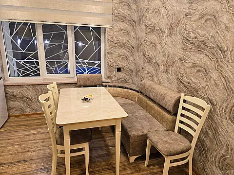 Kirayə verilir 3 otaqlı həyət evi 110 m²