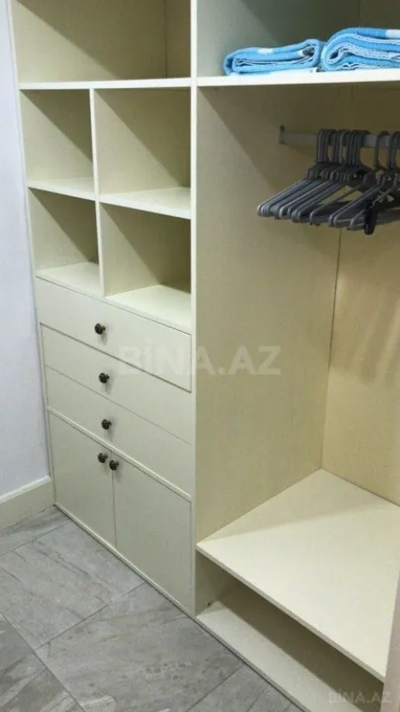 Kirayə verilir 4 otaqlı həyət evi 300 m²