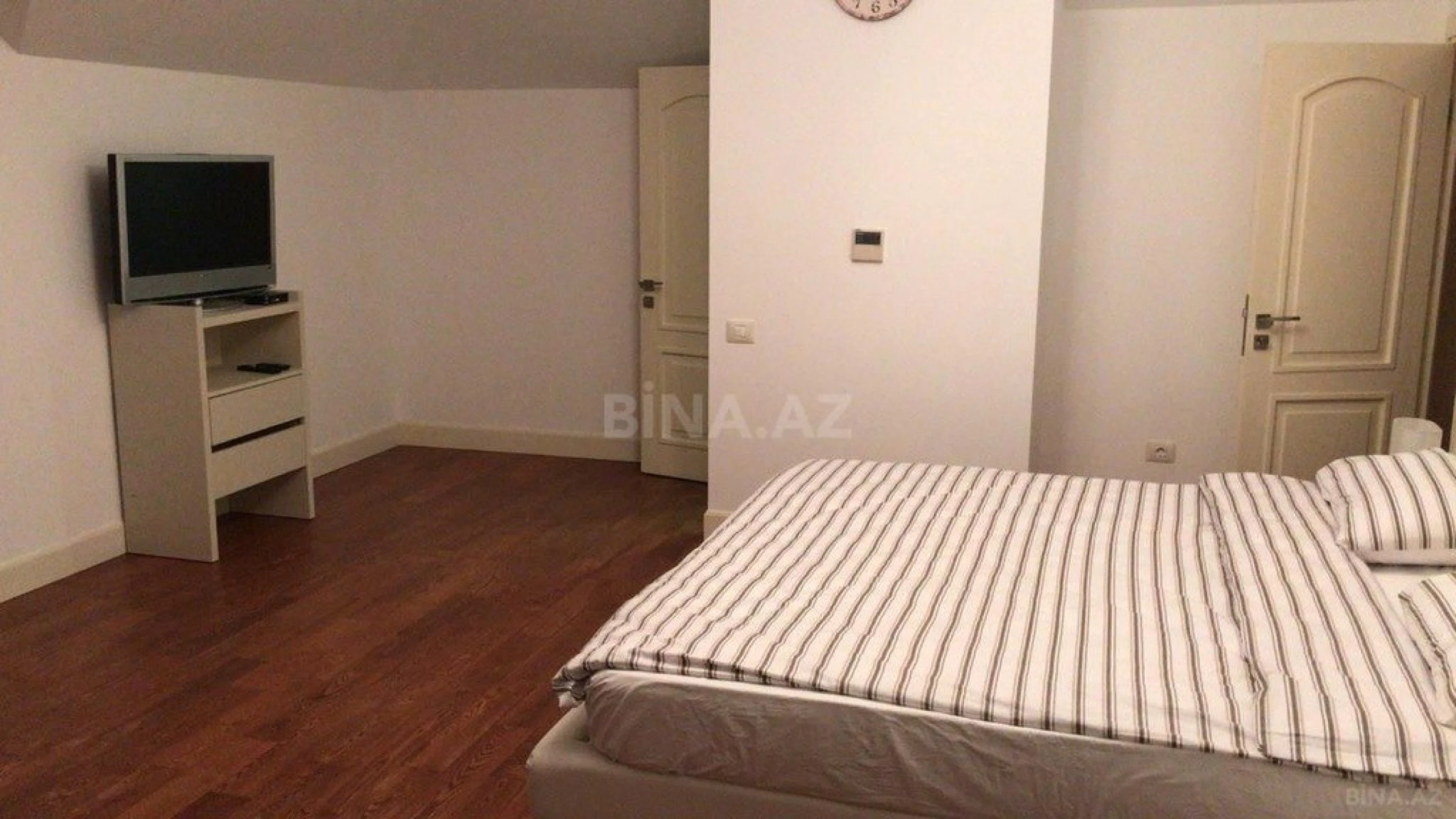Kirayə verilir 4 otaqlı həyət evi 300 m²