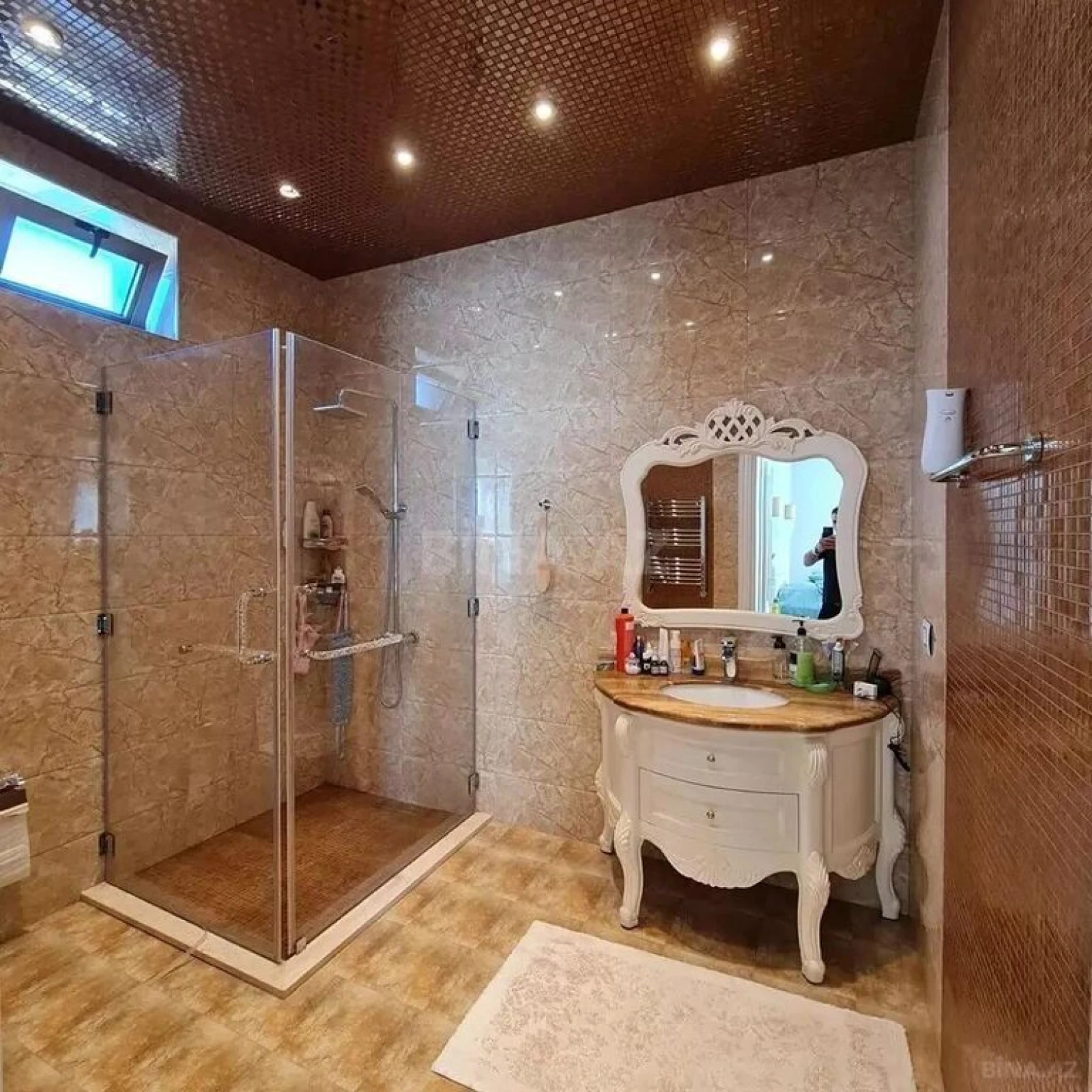 Kirayə verilir 5 otaqlı həyət evi 400 m²