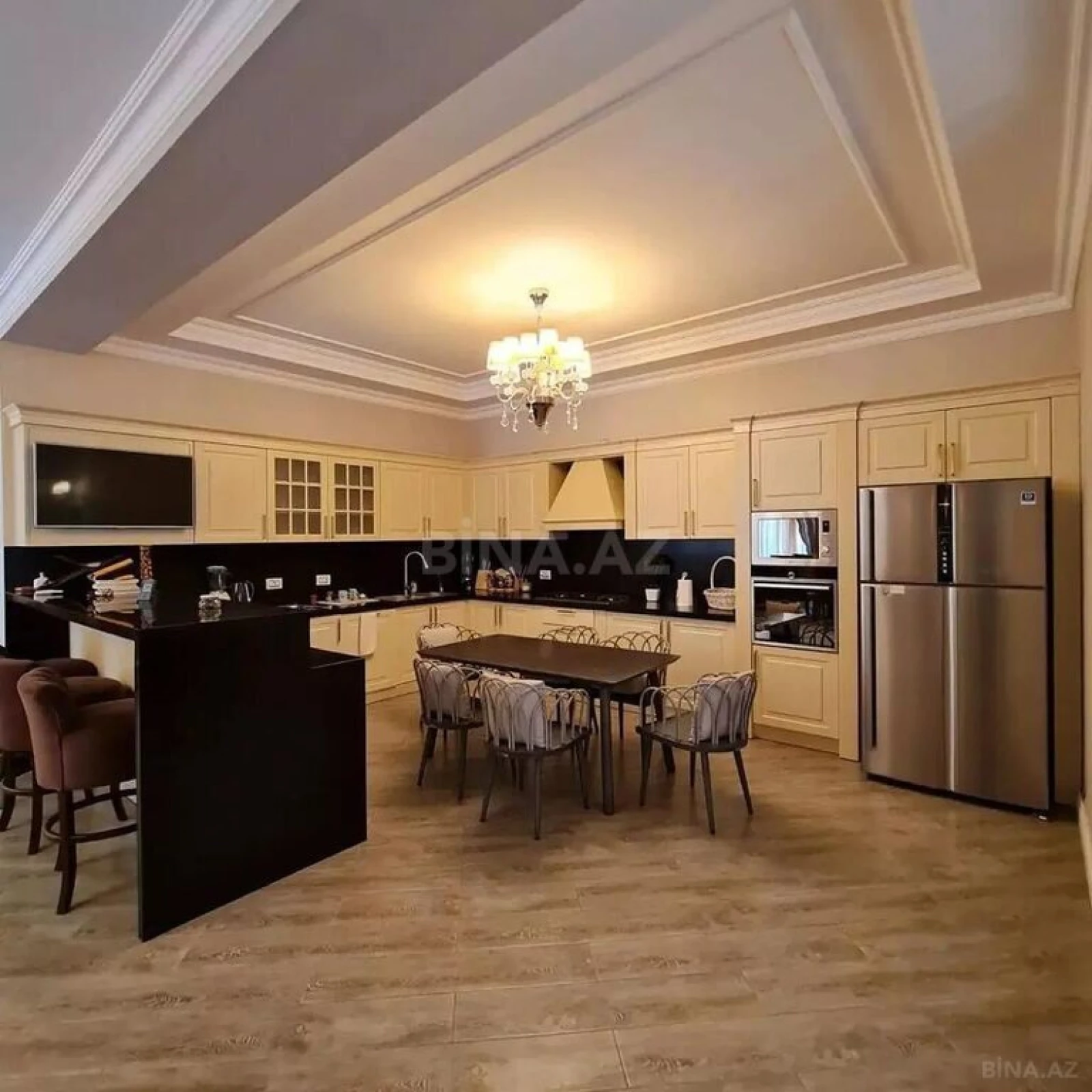 Kirayə verilir 5 otaqlı həyət evi 400 m²