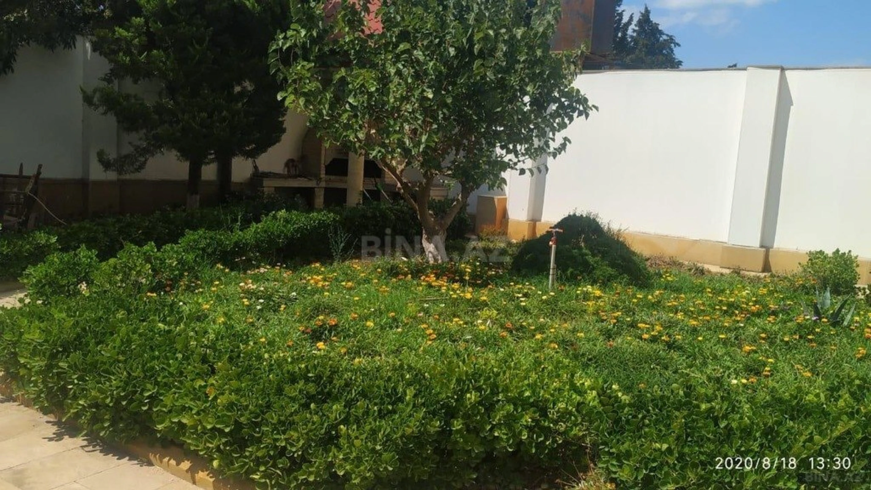 Satılır 5 otaqlı həyət evi 200 m²