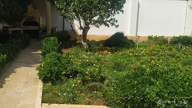 Satılır 5 otaqlı həyət evi 200 m²