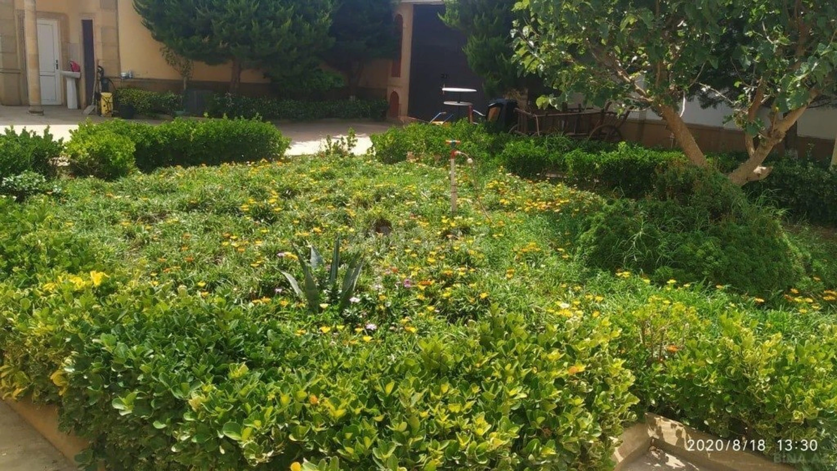 Satılır 5 otaqlı həyət evi 200 m²