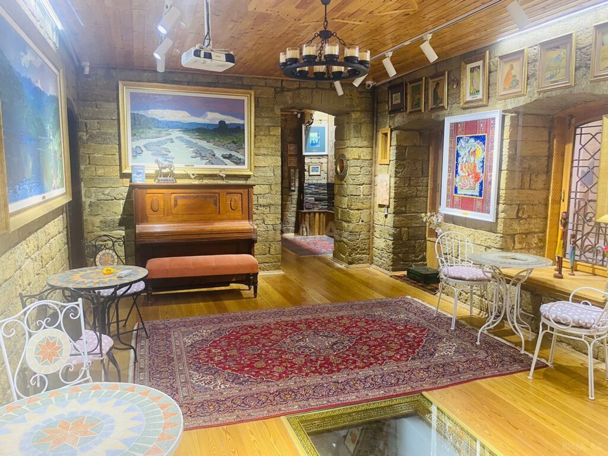 Satılır obyekt 160 m²