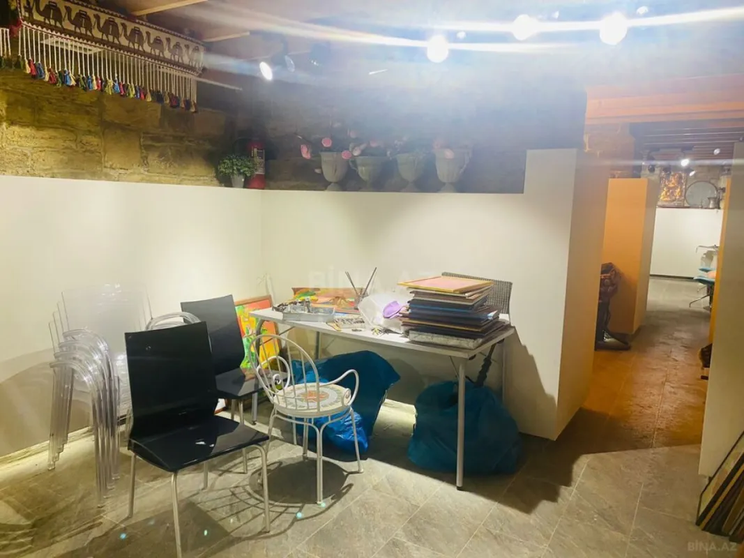 Satılır obyekt 160 m²