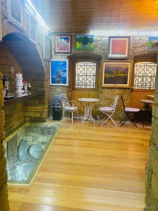 Satılır obyekt 160 m²