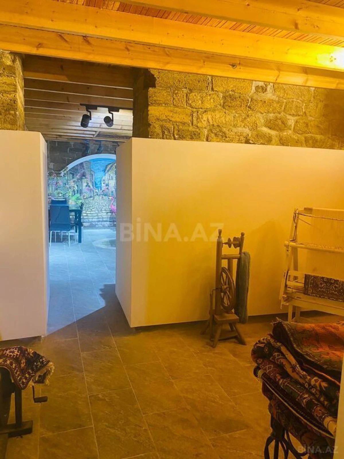 Satılır obyekt 160 m²