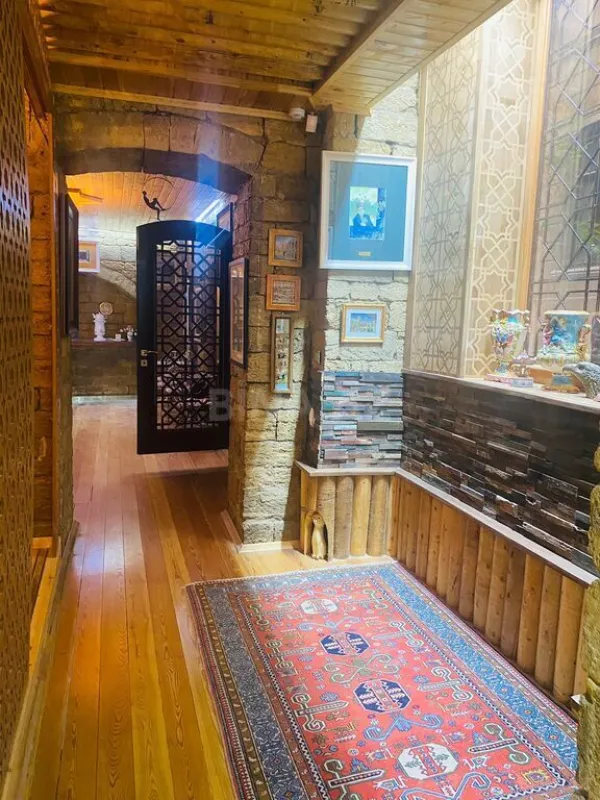 Satılır obyekt 160 m²