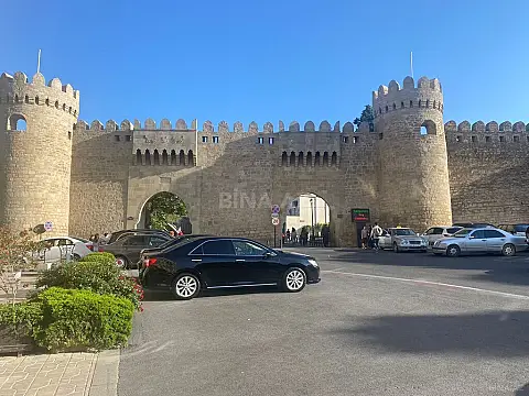 Satılır obyekt 160 m² — Bakı 160.00 m²