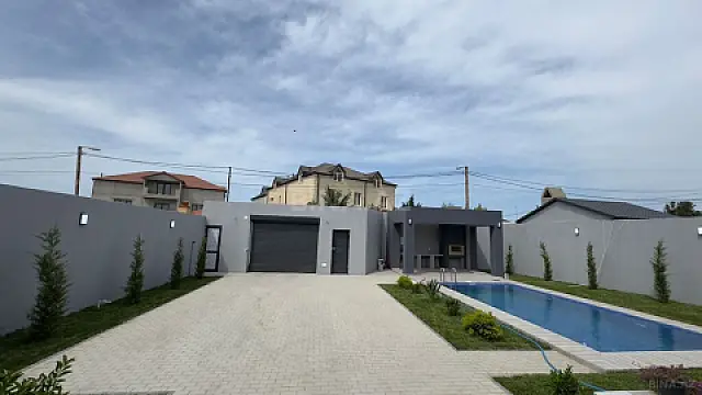Satılır 4 otaqlı həyət evi 160 m²
