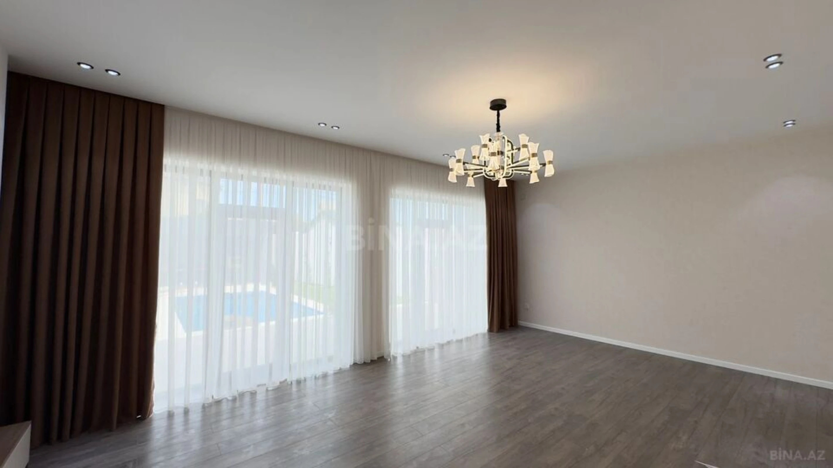 Satılır 4 otaqlı həyət evi 160 m²
