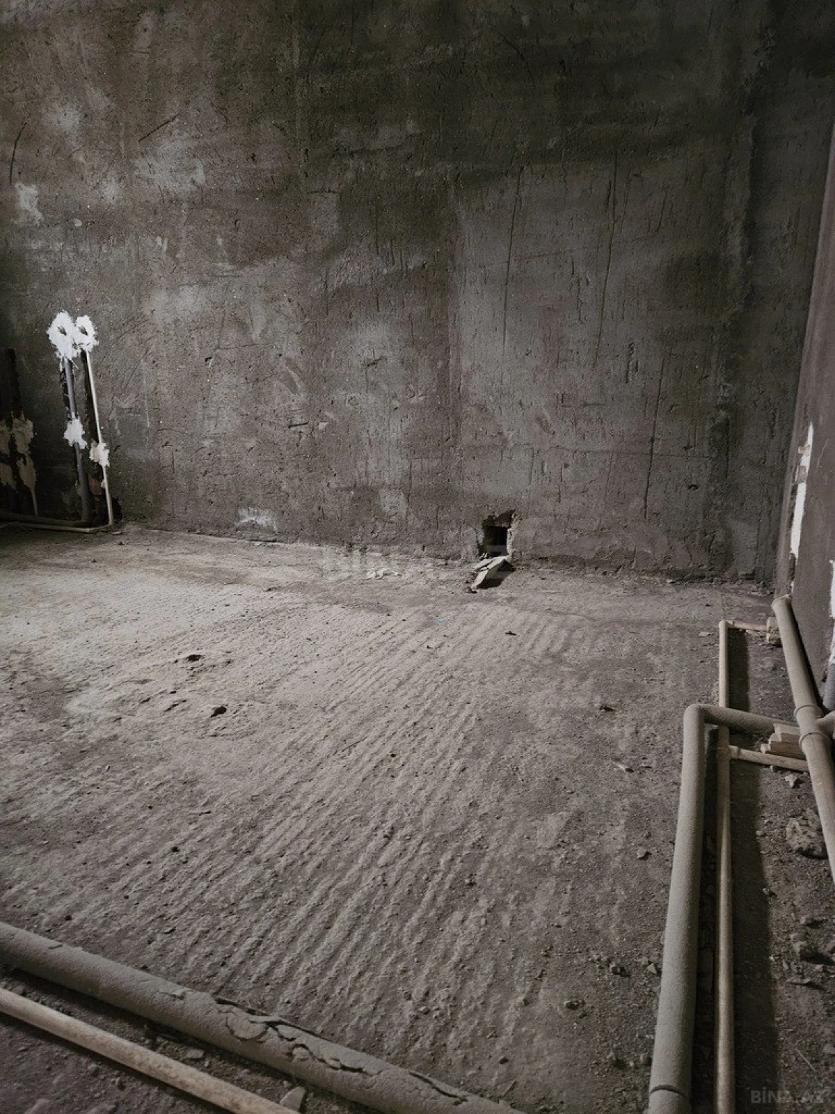 Satılır 9 otaqlı həyət evi 800 m²