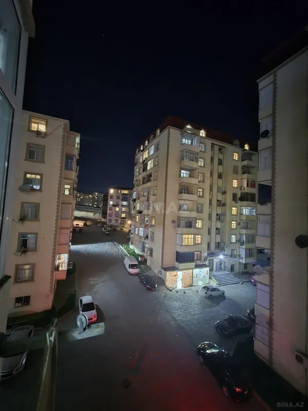 Satılır 2 otaqlı mənzil 72 m²