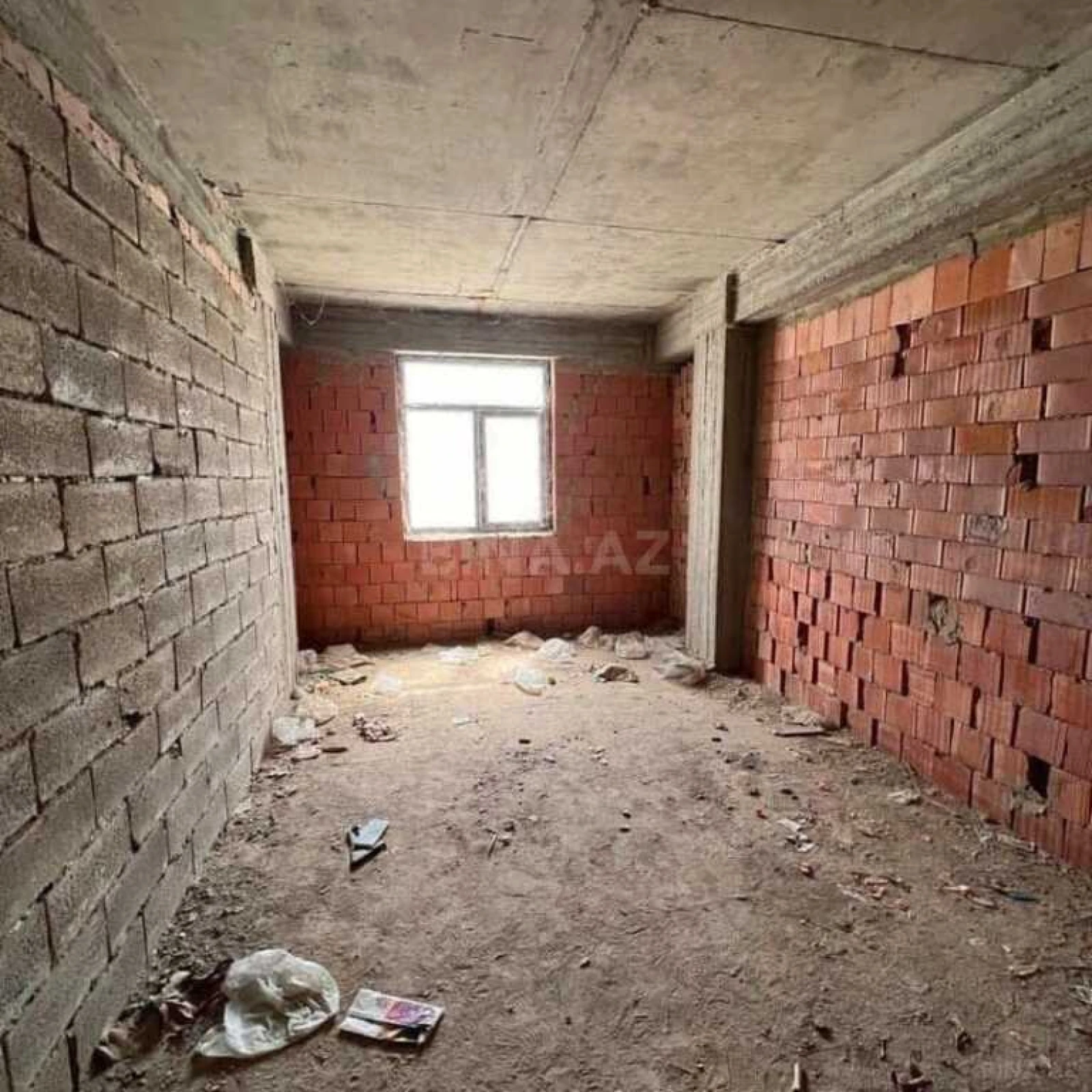 Satılır 2 otaqlı mənzil 72 m²