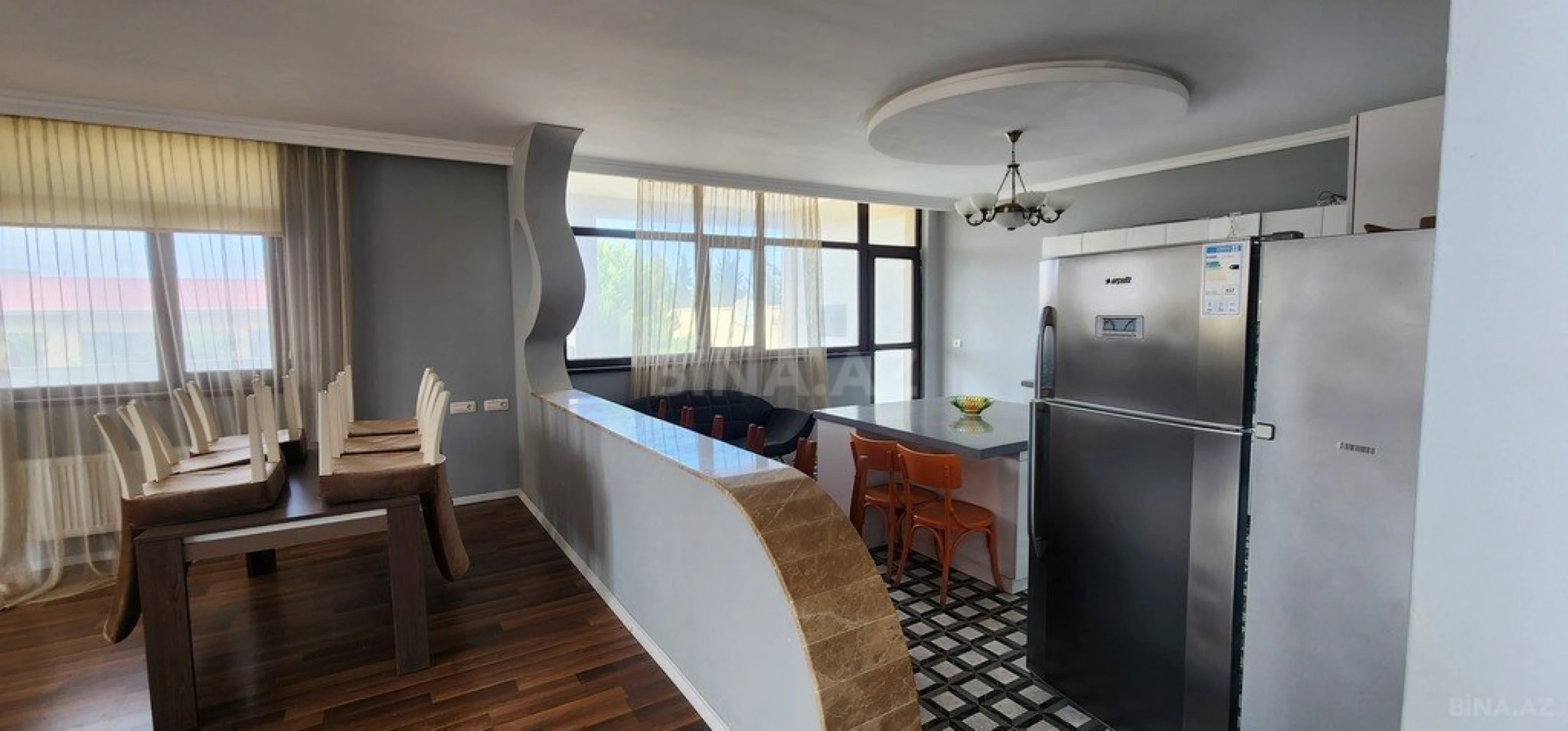 Kirayə verilir 6 otaqlı həyət evi 320 m²