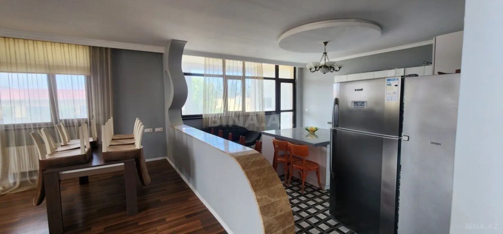 Kirayə verilir 6 otaqlı həyət evi 320 m²