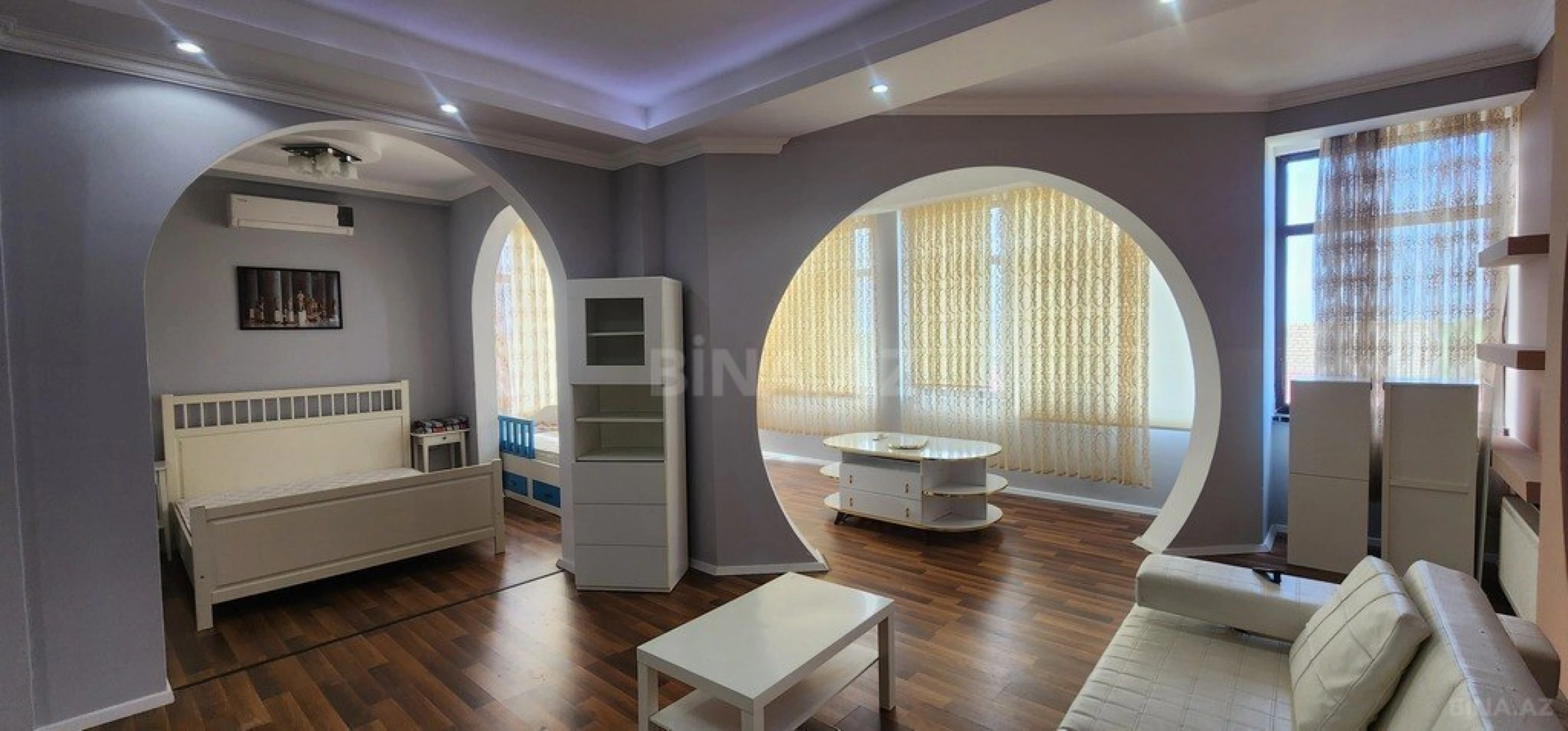 Kirayə verilir 6 otaqlı həyət evi 320 m²