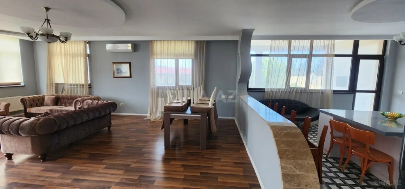 Kirayə verilir 6 otaqlı həyət evi 320 m²