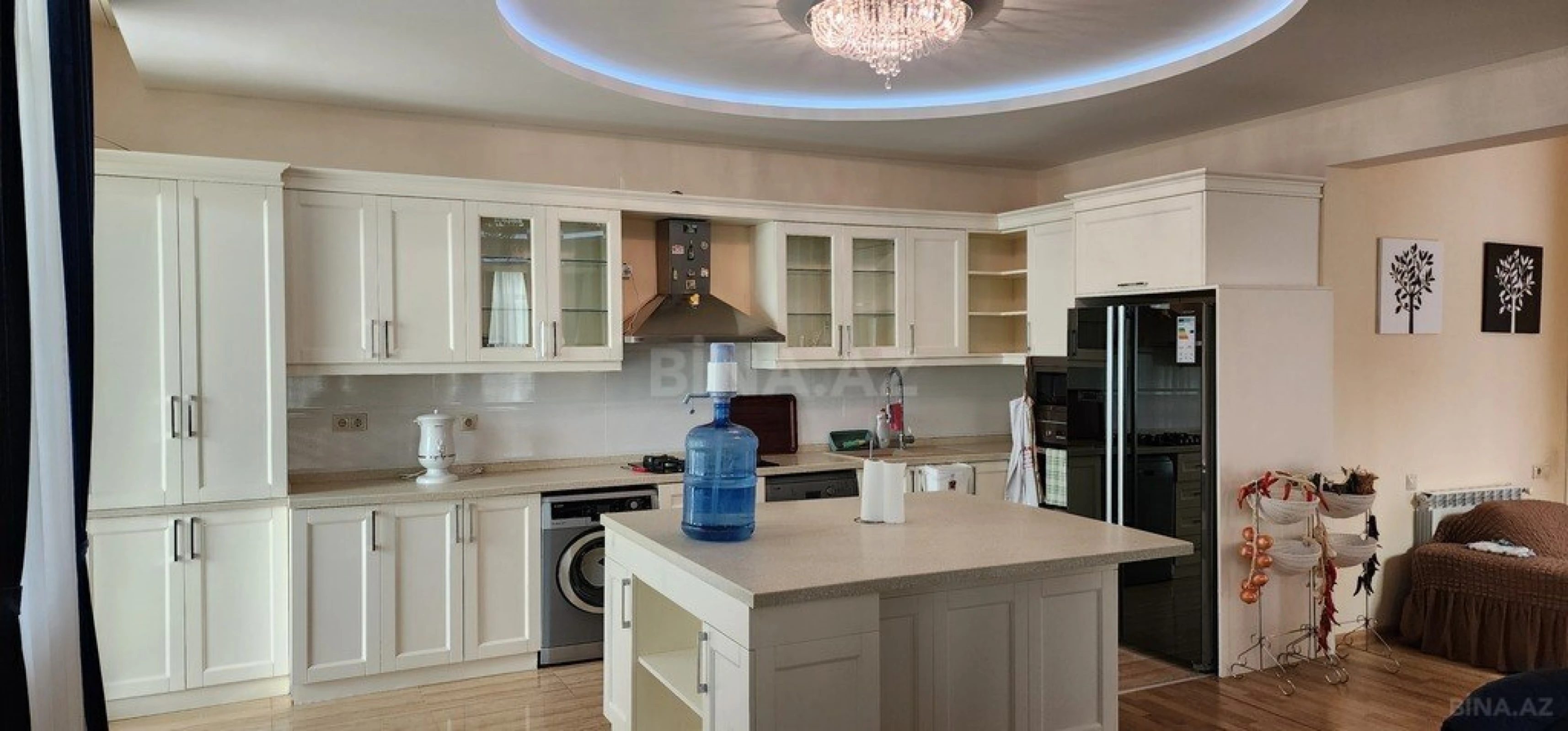 Kirayə verilir 6 otaqlı həyət evi 350 m²