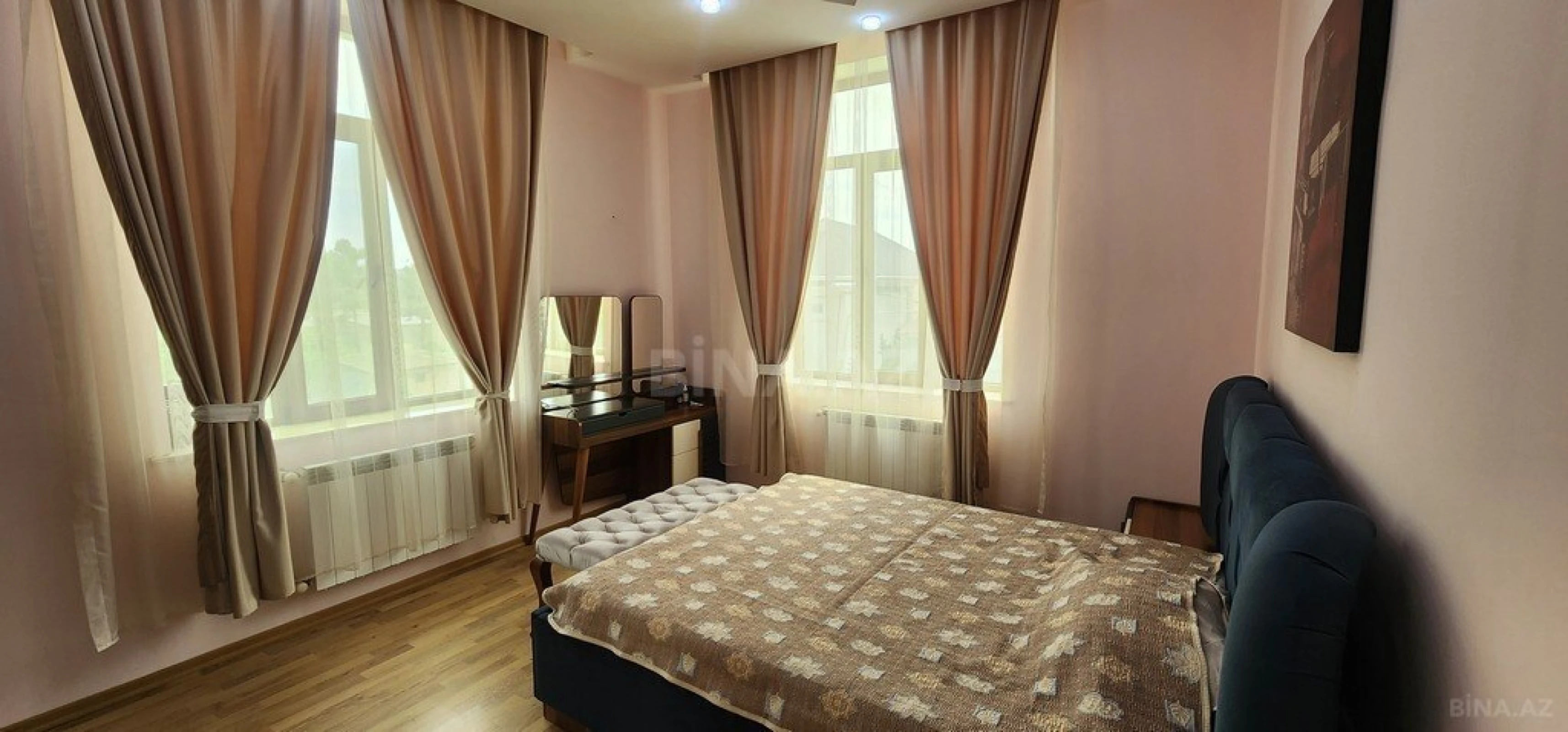 Kirayə verilir 6 otaqlı həyət evi 350 m²
