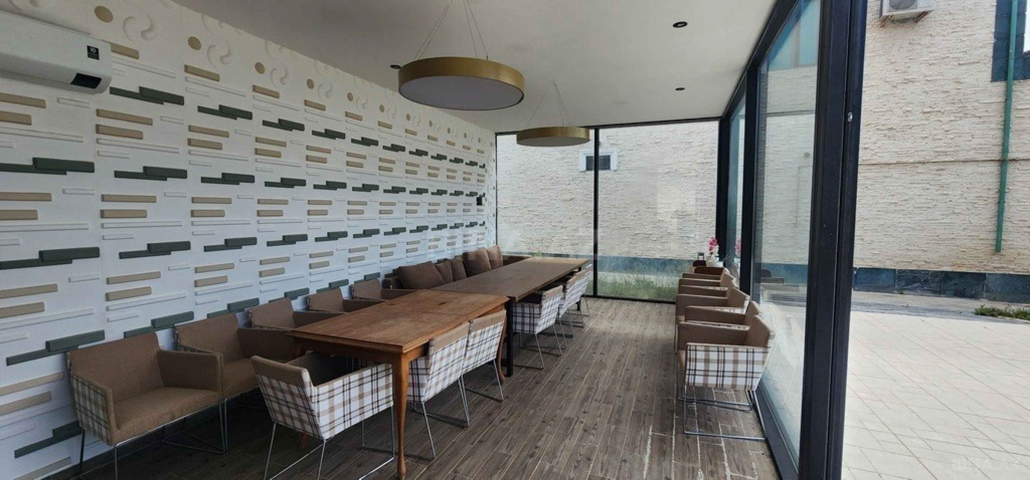 Kirayə verilir 6 otaqlı həyət evi 350 m²