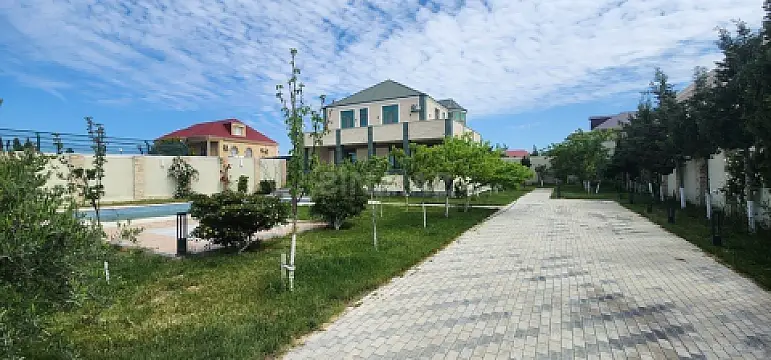 Kirayə verilir 6 otaqlı həyət evi 350 m² — Bakı, Novxanı 6 otaq 350.00 m²