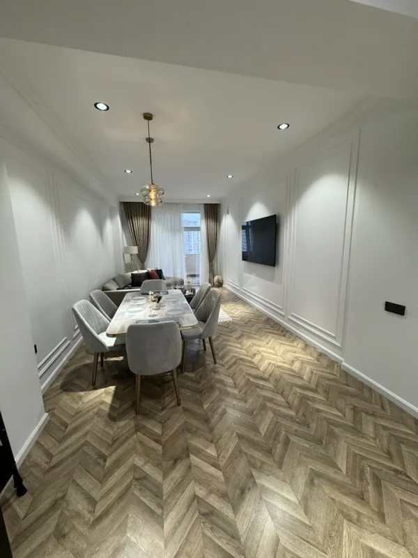 Satılır 3 otaqlı mənzil 131 m²