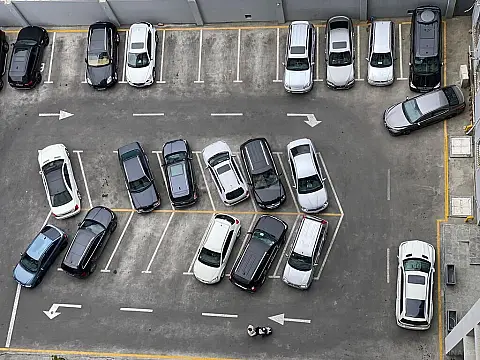 Satılır 4 otaqlı mənzil 250 m²