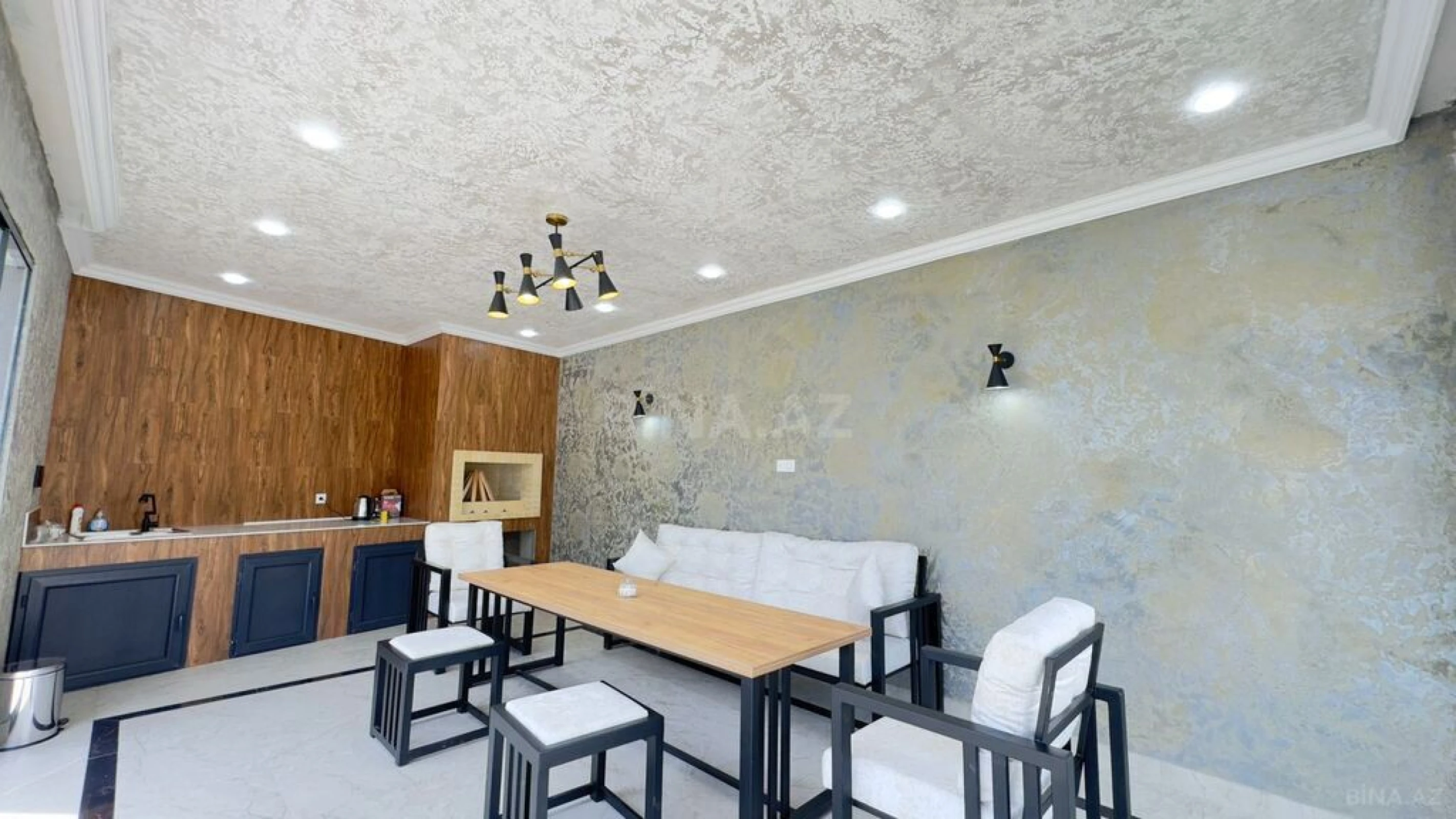 Satılır 6 otaqlı həyət evi 300 m²