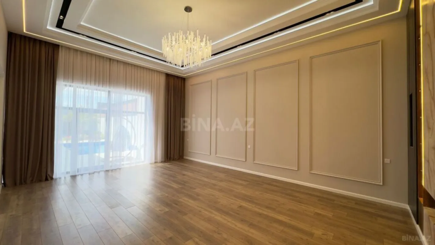 Satılır 6 otaqlı həyət evi 300 m²