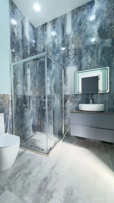 Satılır 6 otaqlı həyət evi 300 m²