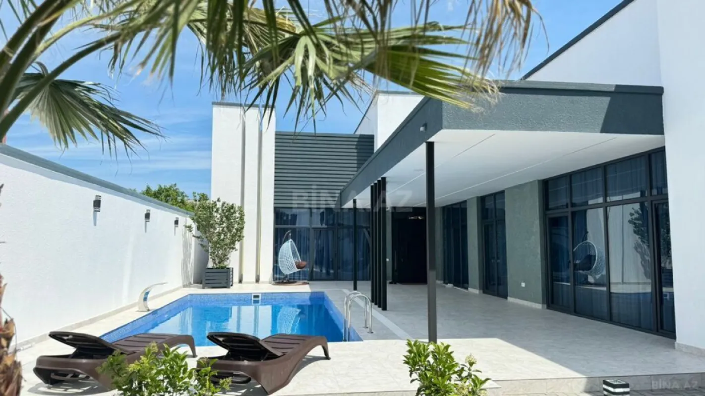 Satılır 6 otaqlı həyət evi 300 m²