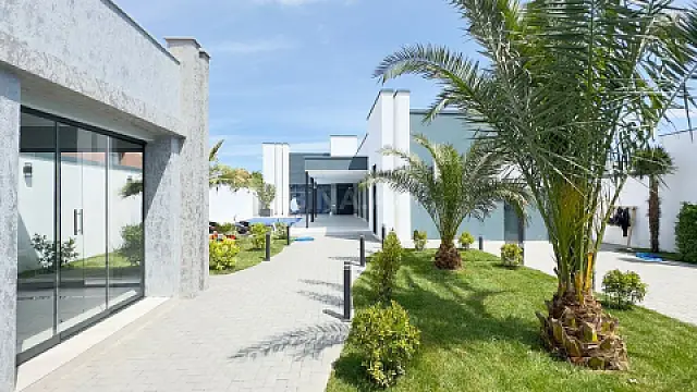 Satılır 6 otaqlı həyət evi 300 m²