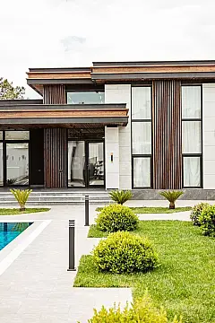 Satılır 6 otaqlı həyət evi 400 m²