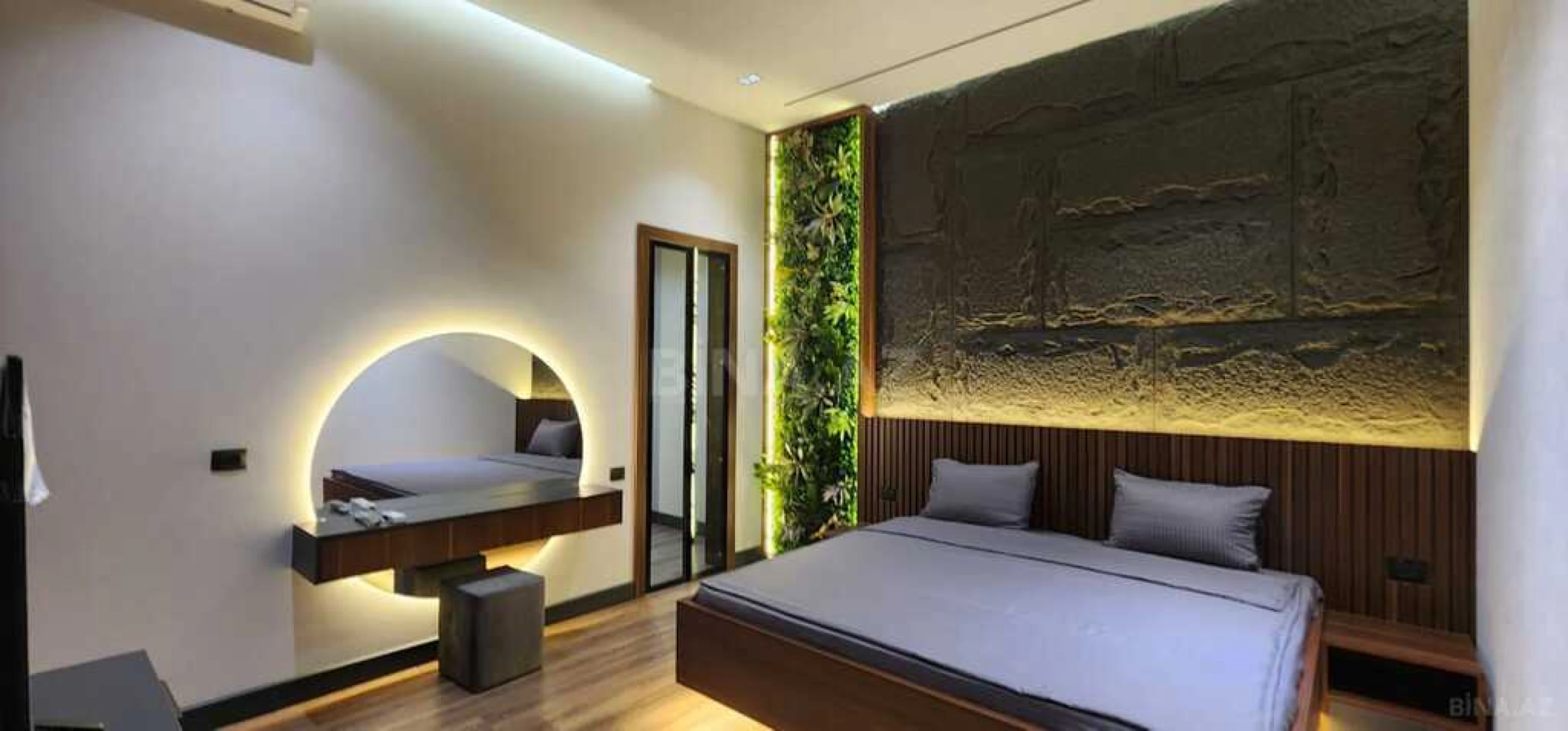 Satılır 6 otaqlı həyət evi 400 m²