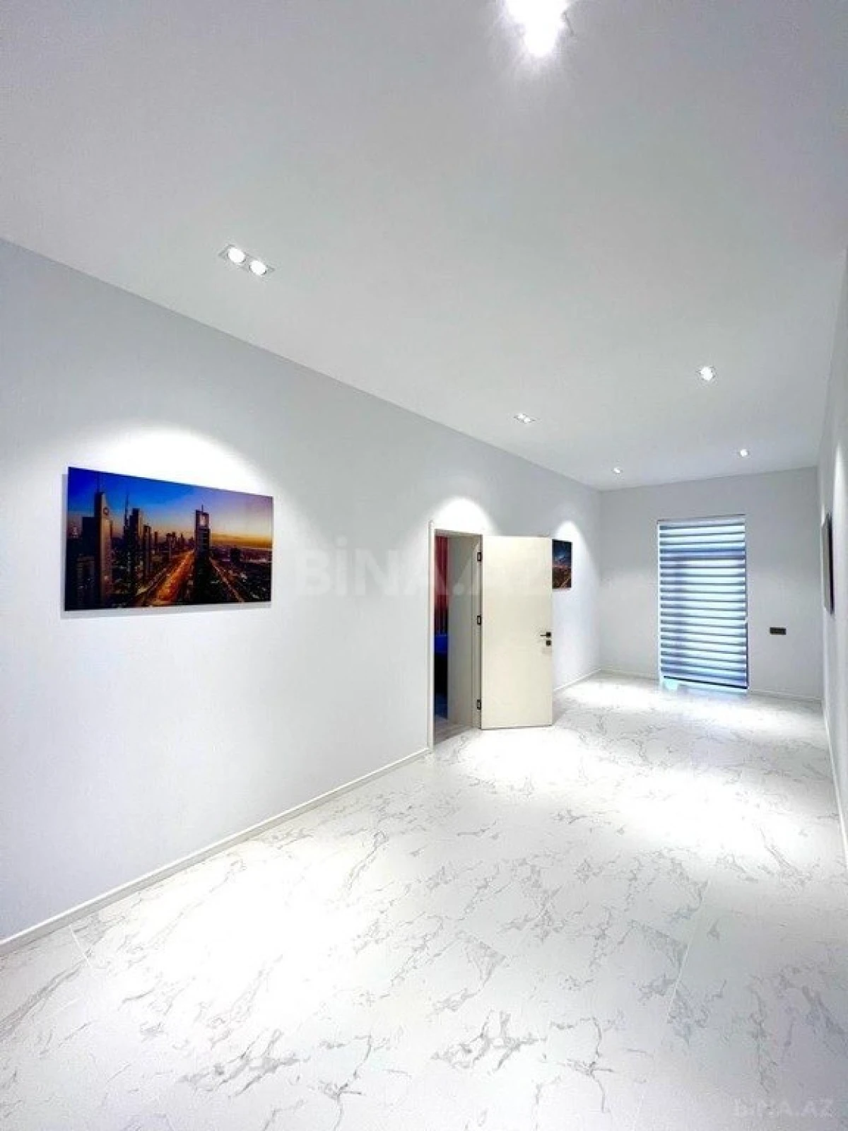 Satılır 8 otaqlı həyət evi 620 m²