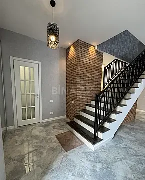 Kirayə verilir 6 otaqlı həyət evi 260 m² — Qusar 6 otaq 260.00 m²