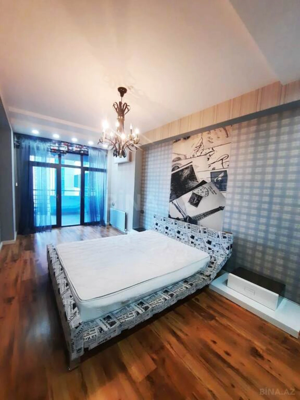 Satılır 6 otaqlı mənzil 433 m²