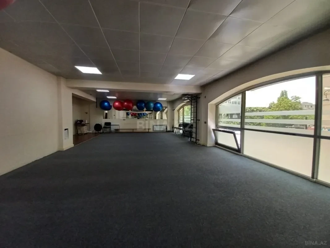 Satılır obyekt 100 m²