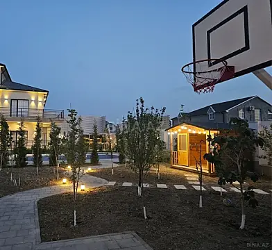 Kirayə verilir 5 otaqlı həyət evi 260 m²