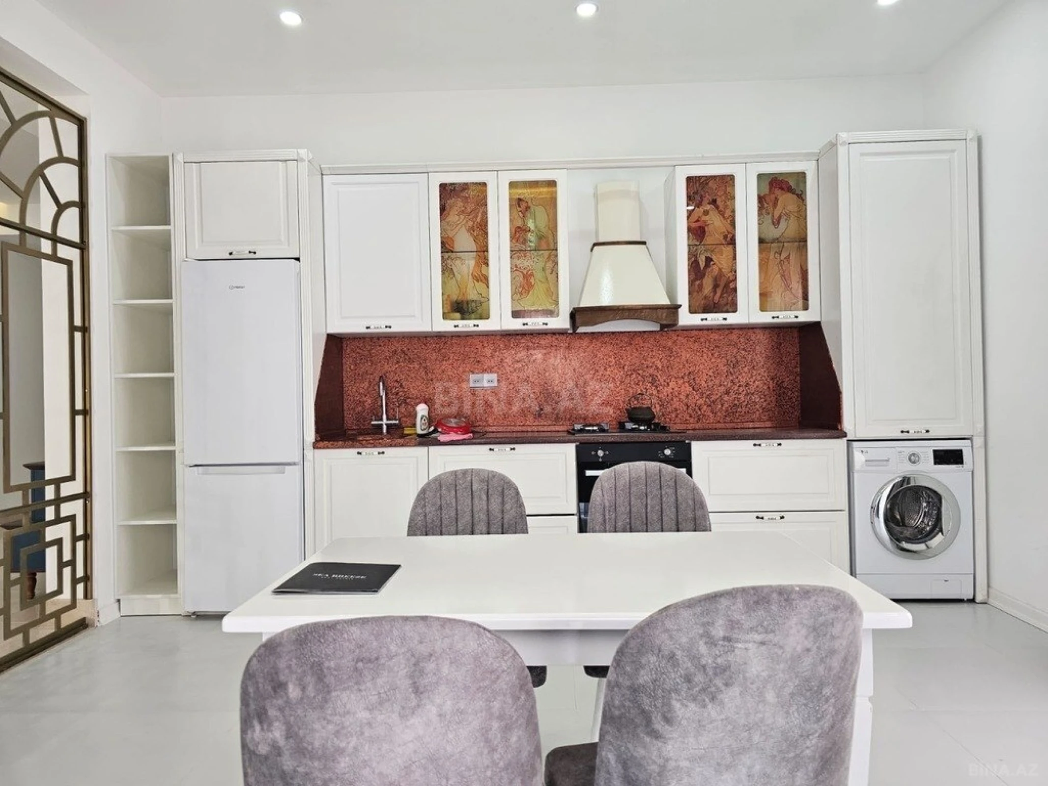 Kirayə verilir 5 otaqlı həyət evi 260 m²