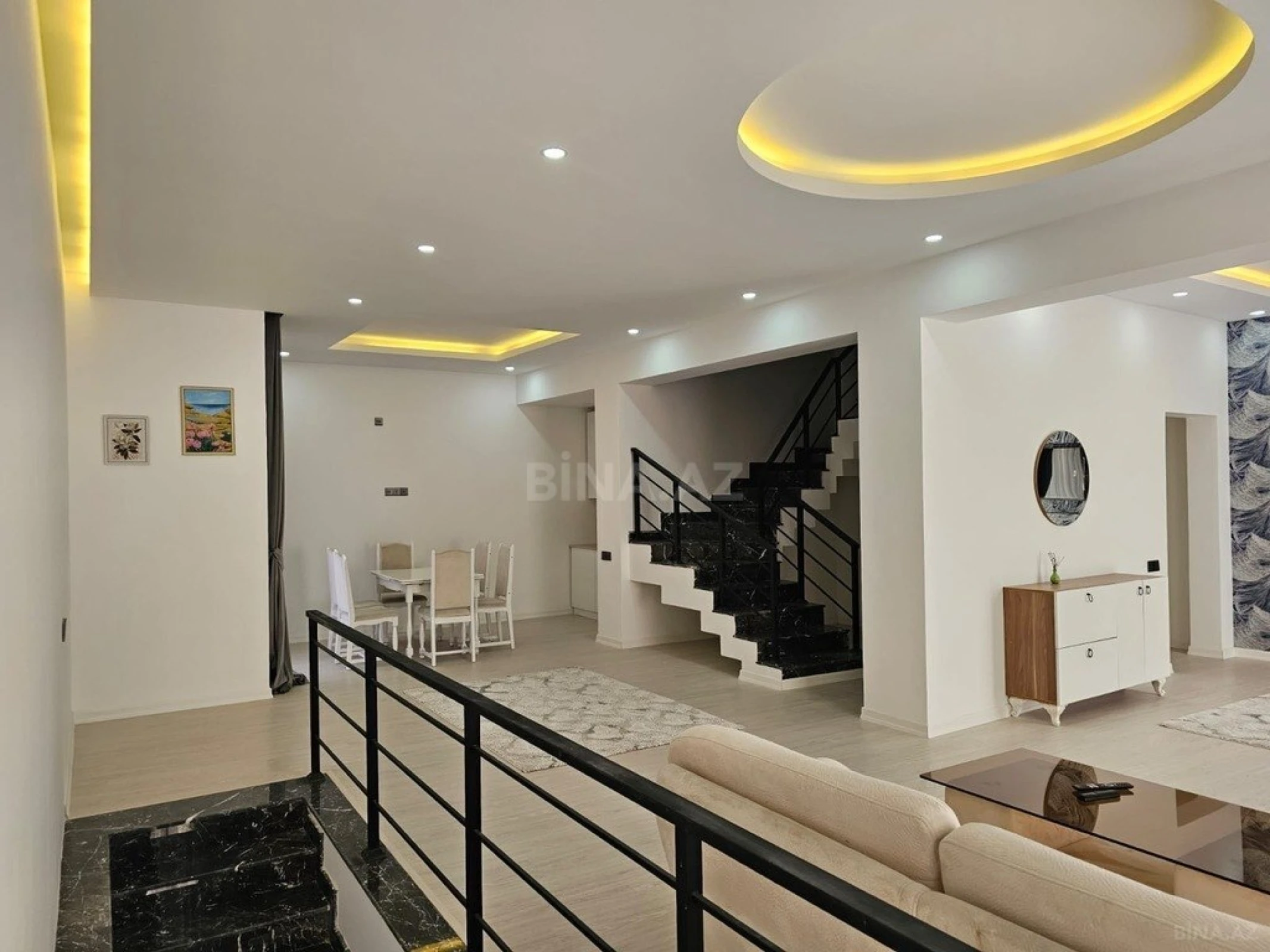 Kirayə verilir 5 otaqlı həyət evi 260 m²