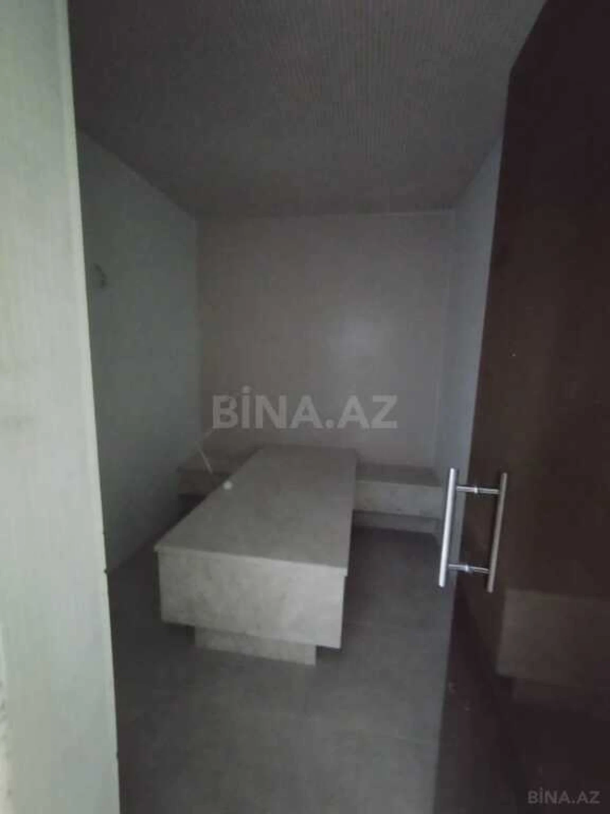 Satılır obyekt 700 m²