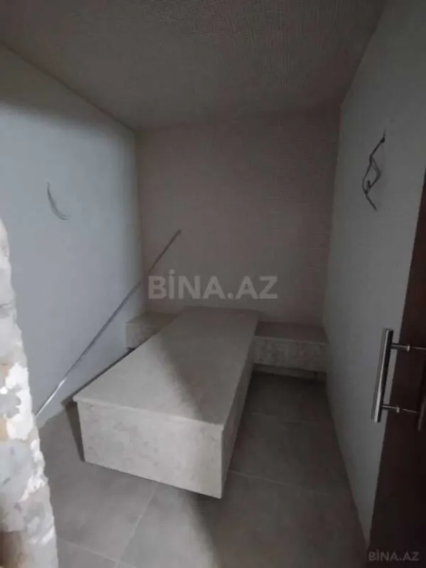 Satılır obyekt 700 m²