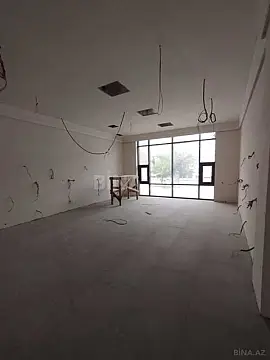 Satılır obyekt 700 m²