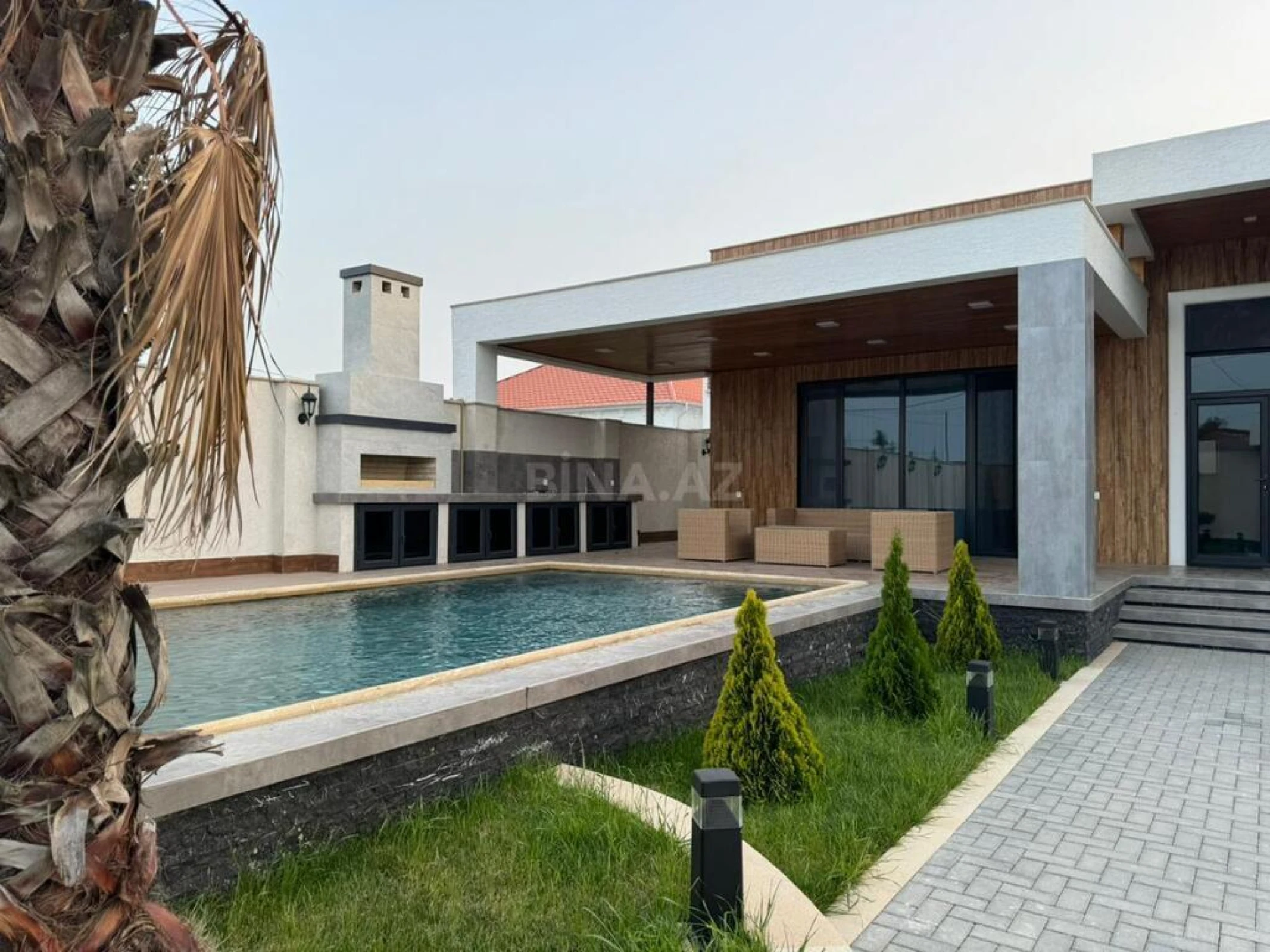 Kirayə verilir 5 otaqlı həyət evi 240 m²